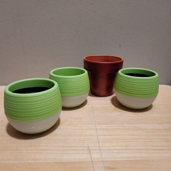 Planters - Picture 2 of 3